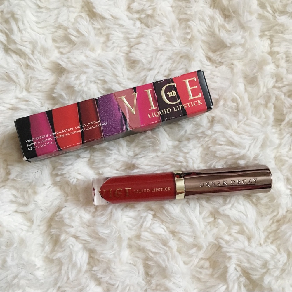 Vice Urban Decay Crimson Liquid Lipstick